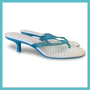 JC blue thong kitten heels sandals